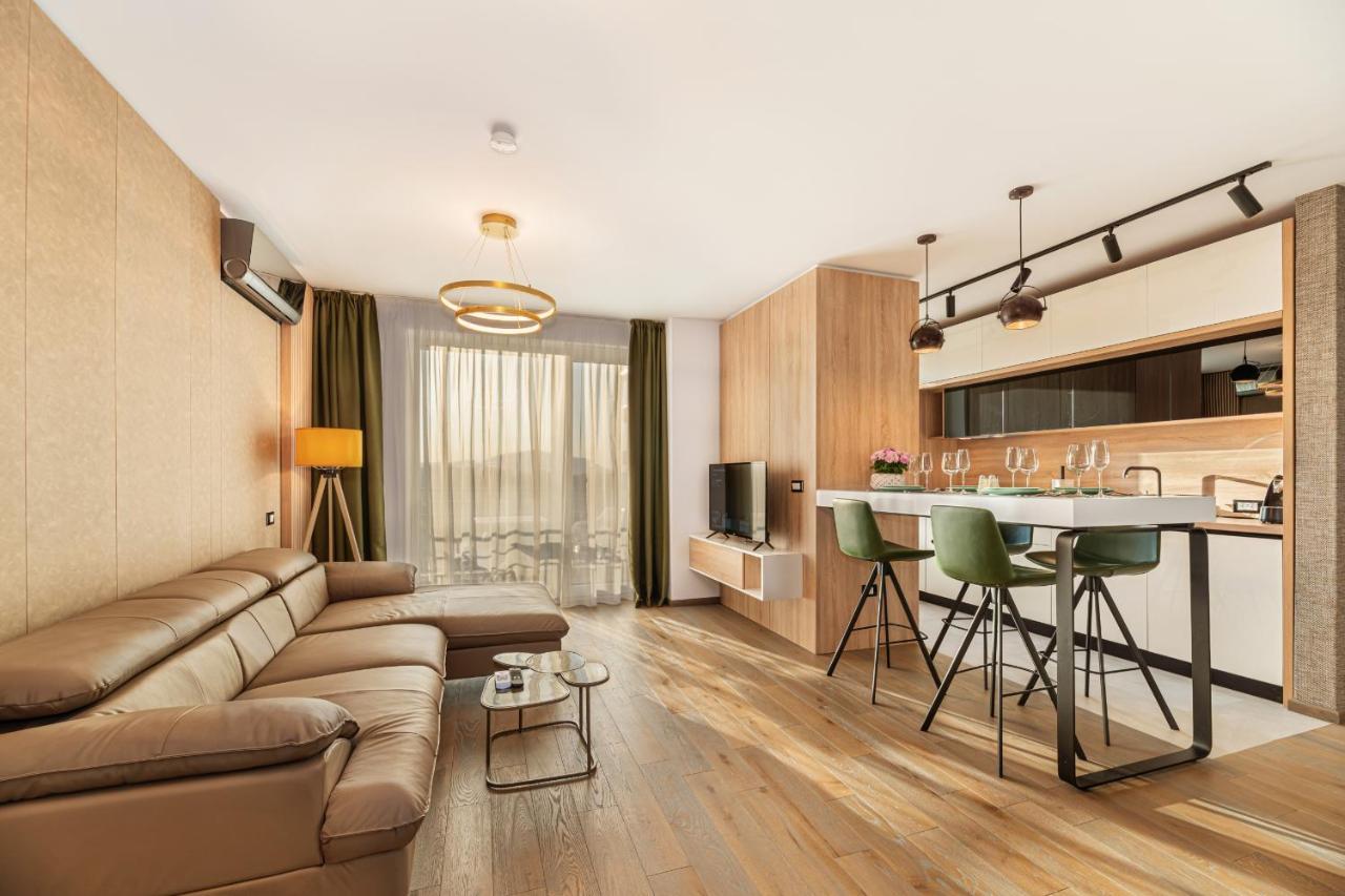 Promenada Studios Brașov Exterior foto